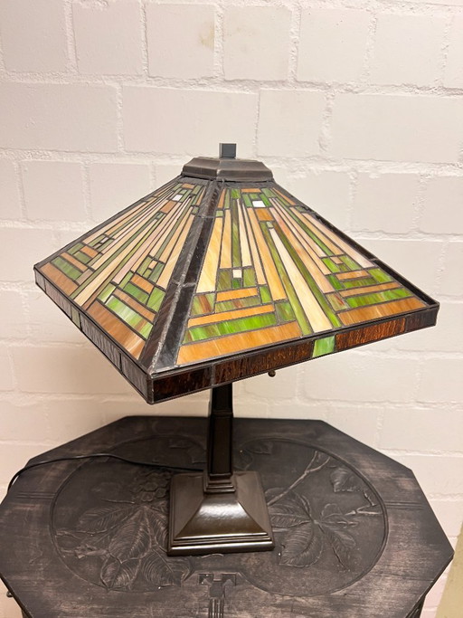 Large Tiffany Style Pyramid Art Deco Table Lamp, Library Lamp