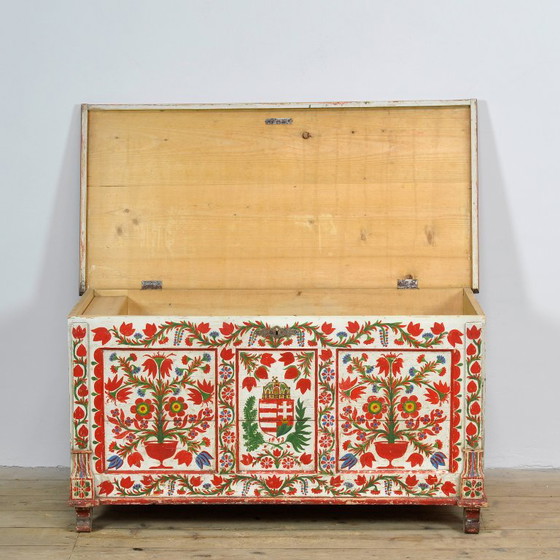 Folk art bridal chest, dated 1943 – Furniture, Iron, Wood (photo 4 of 14)