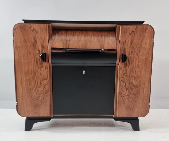 Image 1 of Art Deco barkast van Jindrich Halabala voor Up Závody, jaren 1940, jaren 1950.