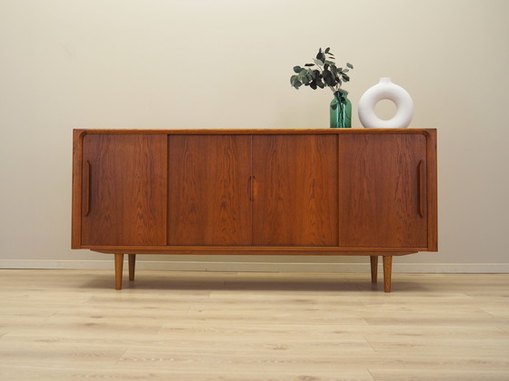 Image 1 of Buffet en chêne, design danois, années 1960, production : Danemark
