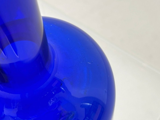 Image 1 of Jarrón azul cobalto de vidrio soplado a mano, década de 1970.