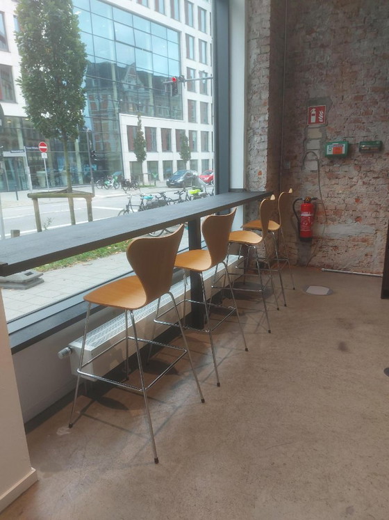 Tabourets de bar Fritz Hansen Series 7 – Autre (photo 5 of 5)