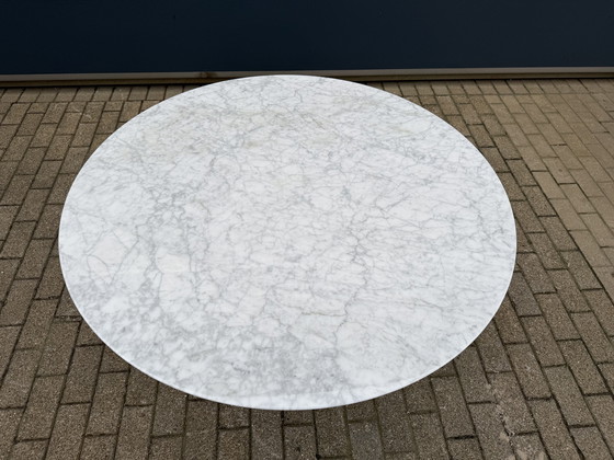 Image 1 of Original marble round Knoll Tulip dining table (120cm)
