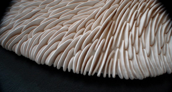 Image 1 of Grote handgemaakte wandsculptuur - Organische, moderne, ronde, 3D-decoratie van klei, biomorfische sculptuur, kleuren naar keuze