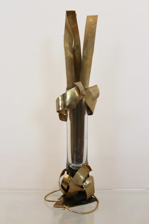 Jarrón Escultórico de Latón Macizo de Marc d’Haenens, firmado