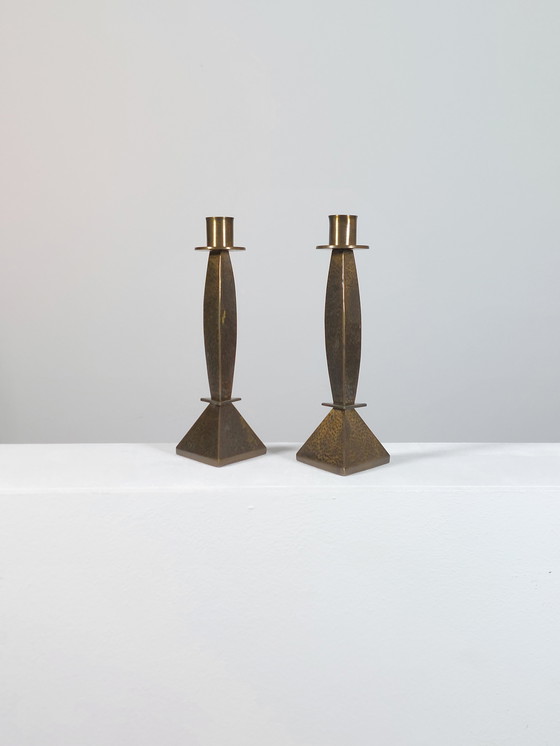 Image 1 of Pair of hand-forged hammered brass candlesticks, Menphis style