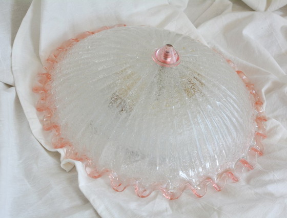 Image 1 of Vintage Murano glazen plafondlamp, roze gegolfde Italiaanse plafondlamp, jaren 1960-1970 Plafonnier