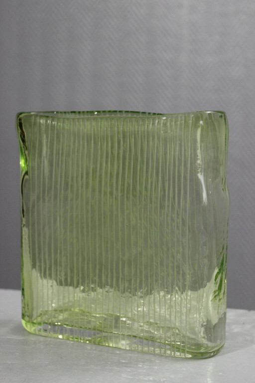 Glass vase with engraved decoration, Orrefors Ingeborg Lundin, Sweden, 20th century