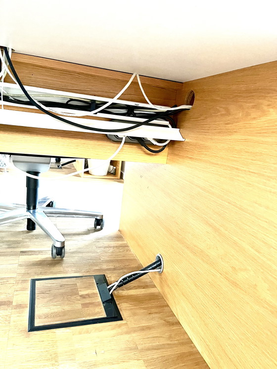 Image 1 of Scrivania in legno massello (su misura) 1,20 x 2,50 m