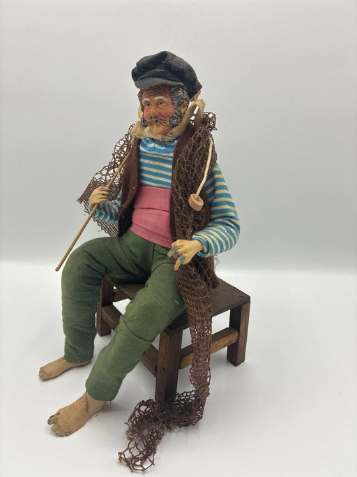 Dressed Santon – Seated Fisherman with Net – Large Size – Provence – decoratieve objecten, Wood, Metal