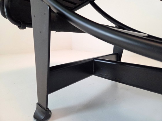 Image 1 of Chaise Longue Cassina LC4 – Le Corbusier, Charlotte Perriand e Pierre Jeanneret