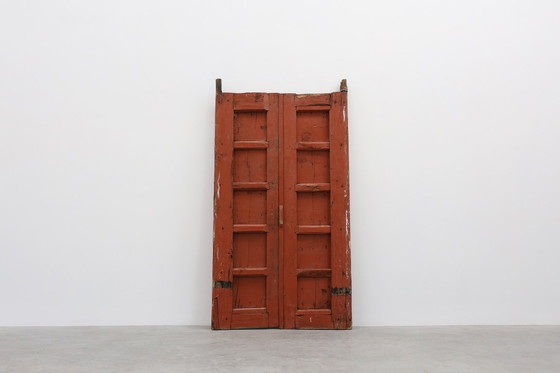 Image 1 of Grandes portes de monastère du 17e siècle en chêne laqué à la terre cuite, Portugal