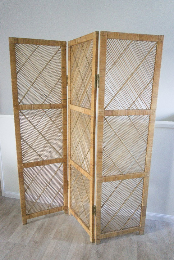 Image 1 of Paravento/divisorio pieghevole vintage bohémien in rattan naturale "Rotan" a 3 pannelli, anni '60/'70