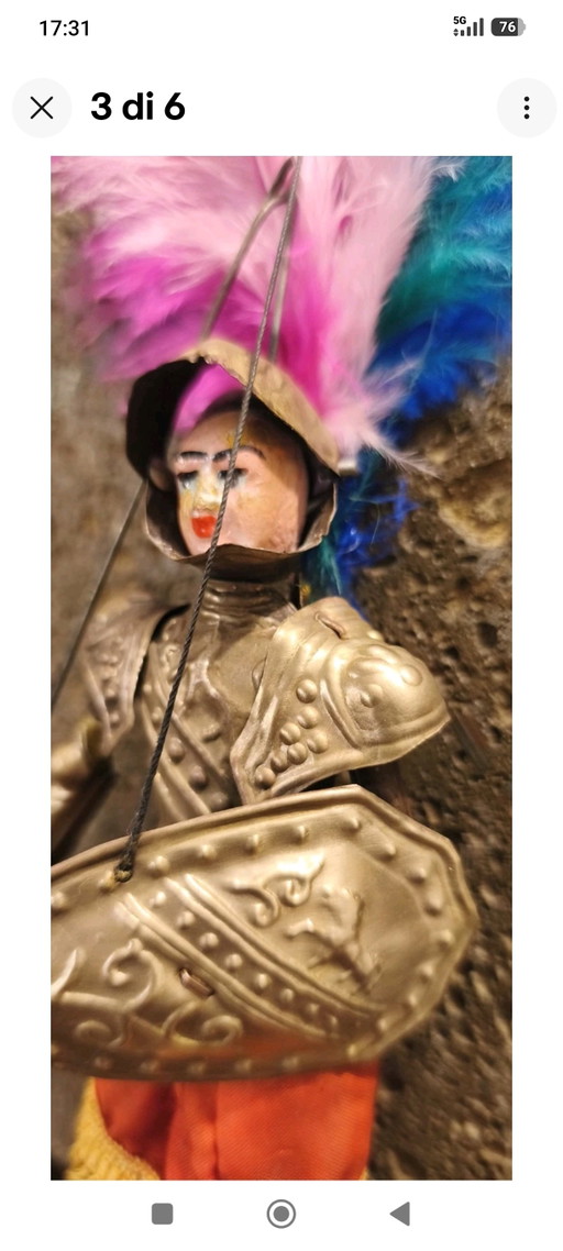 Petite marionnette sicilienne vintage de 18 cm – decoratieve objecten, Metal, Textile