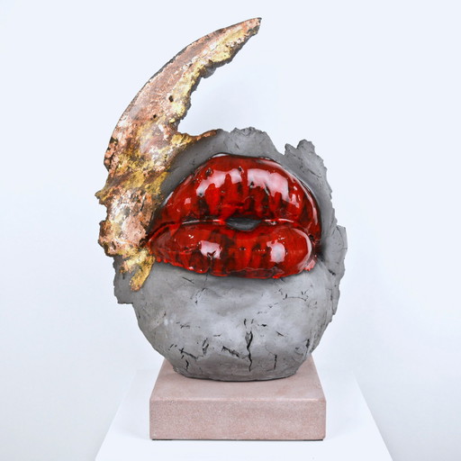 Jacek Opala sculpture - Lips