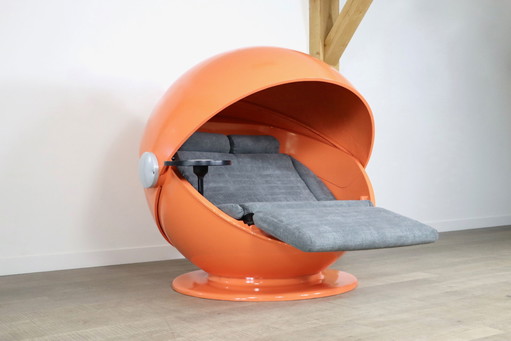 Rosenthal Sunball-stoel van Günter Ferdinand Ris en Herbert Selldorf