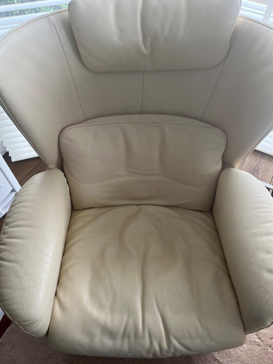 Image 1 of poltrona di Sede Ds23, rivestimento in pelle Sand 2880, gambe in alluminio tipo C