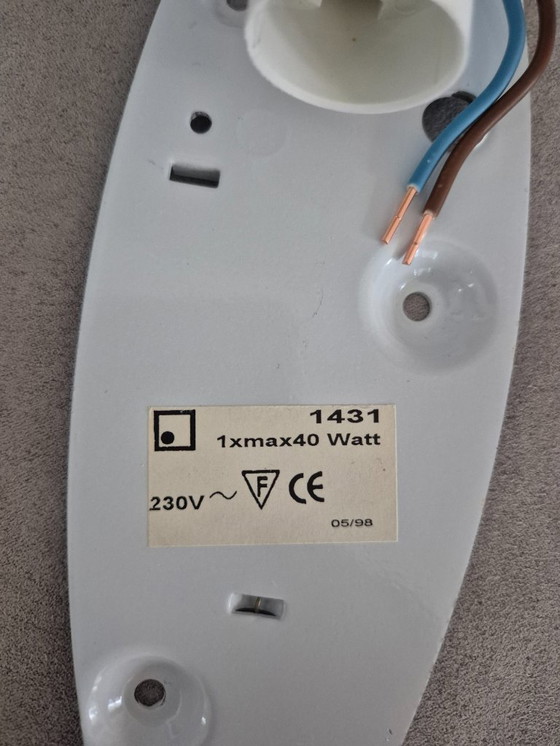 Image 1 of Coppia di lampade da parete vintage Näve Leuchten (1998) - Vetro smerigliato, dettagli in ottone, modello 1431