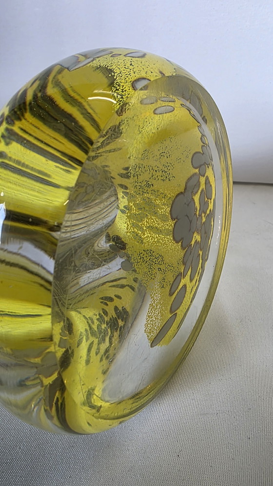 Image 1 of Sculpture de tête en verre d'atelier expressive – jaune avec murrine, faite à la main