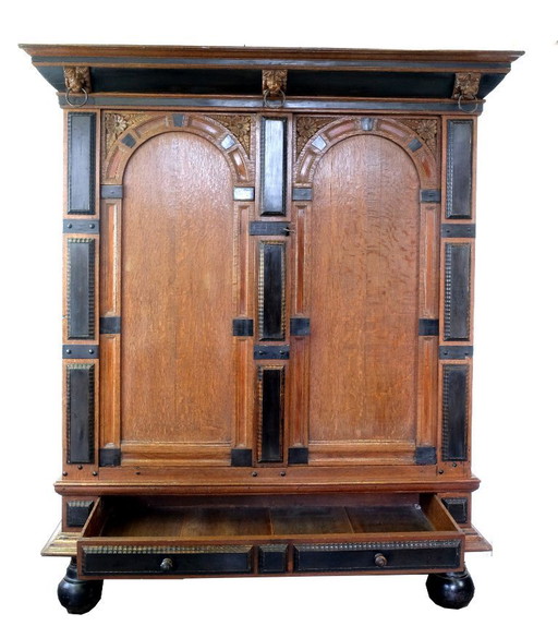 Cabinet à arcade d'Utrecht vers 1670.
