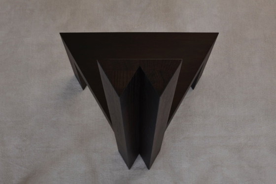 Image 1 of Skulpturaler Stuhl – Trigon Chair vom Designstudio Mokko