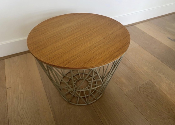 Image 1 of Table d'appoint en fil de fer avec plateau en bois