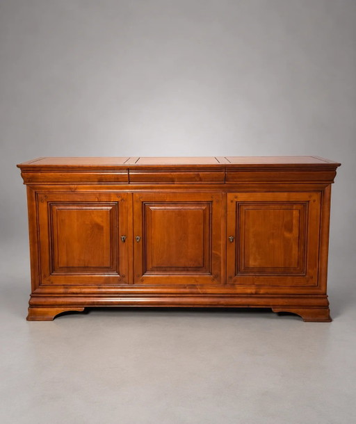 Frans kersenhouten dressoir met drie deuren