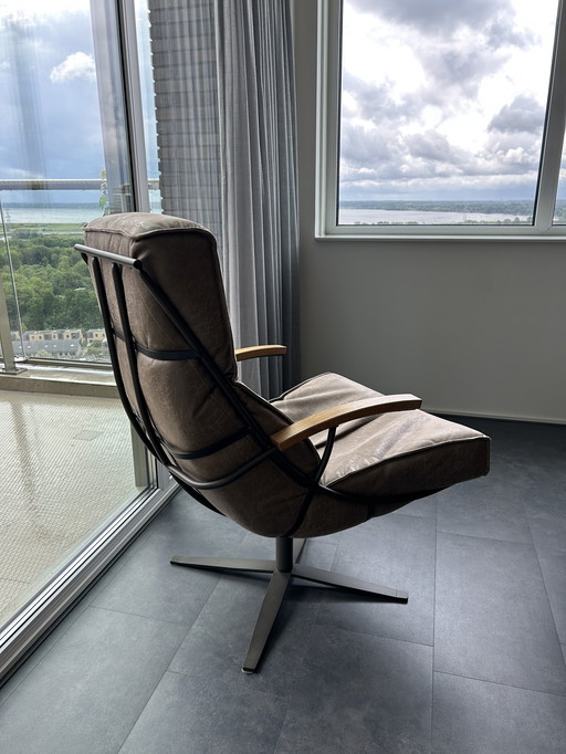 Leather swivel armchair