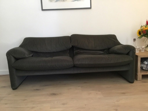 Cassina 2.5-seater fabric sofa – banken, Textile
