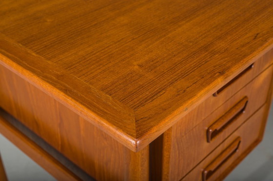 Image 1 of Midden-eeuws Deens teakhouten bureau van Gunnar Nielsen Tibergaard, jaren 60