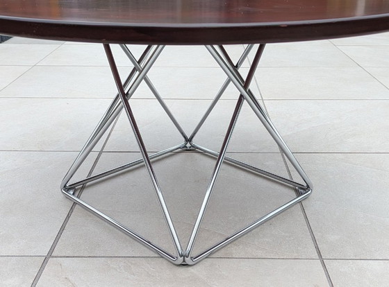 Image 1 of Tavolino Thonet con base eifeltower