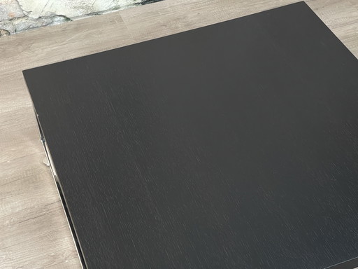 Artifort Mare Table