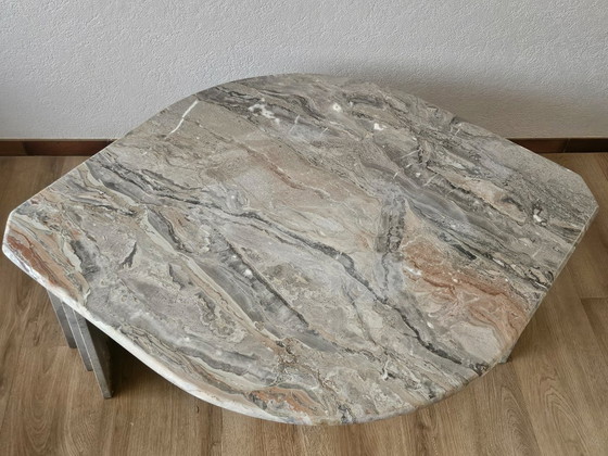 Image 1 of Italiaans marmer salontafel jaren 80
