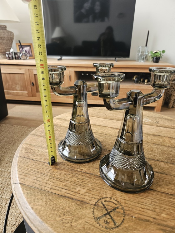 Image 1 of Bellissimo set di candelabri vintage Art Déco in vetro fumé (20 cm)
