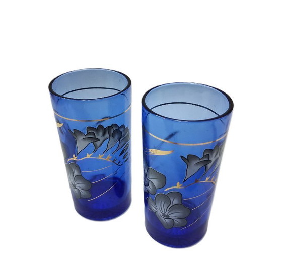 Image 1 of tasses vintage en verre bleu cobalt