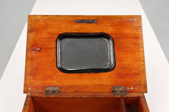 Image 1 of Scatola da cucito Art Déco francese con coperchio giallo, anni '900