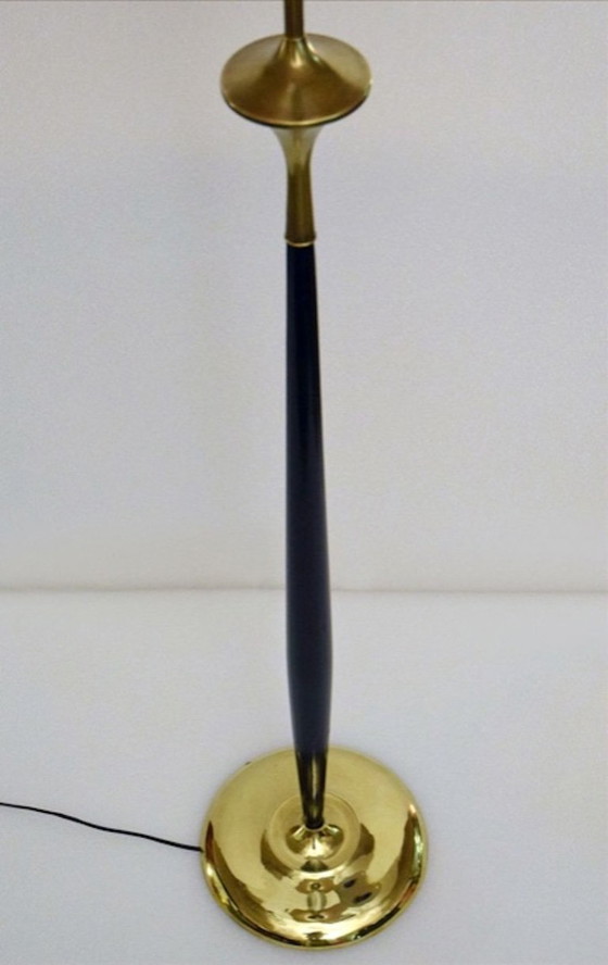 Image 1 of Vloerlamp van mahoniehout en messing, jaren 1950