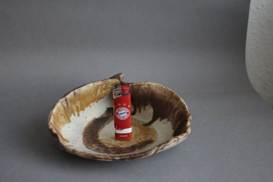 Image 1 of Handgetöpferte Schale und Streichholzstein von Camo Denmark