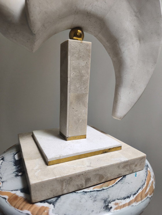 Image 1 of Autentico uccello acquatico in pietra tassellata Maitland-Smith su piedistallo - Stile Hollywood Regency