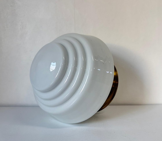 Image 1 of GISO plafonnière Art Deco getrapte kap opaalglas messing armatuur