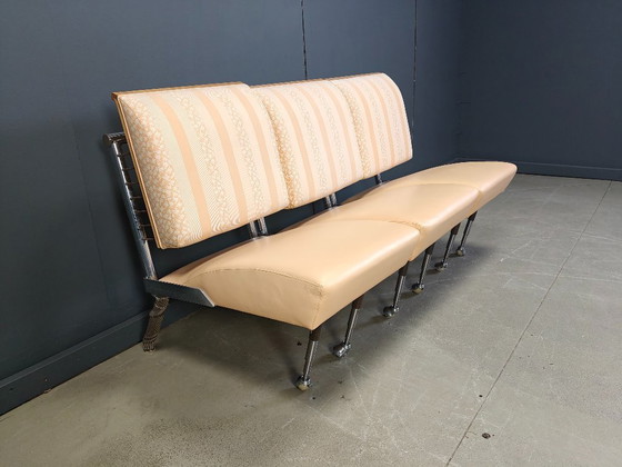 Image 1 of Sculptural lounge chair set with coffee table, 1996