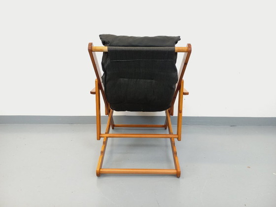 Image 1 of Poltrona chaise longue pieghevole regolabile vintage in pino e similpelle degli anni '70