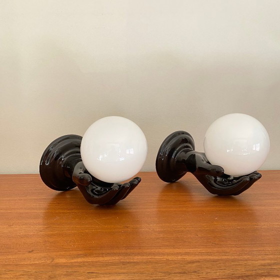 Image 1 of Coppia di applique da parete in ceramica nera a forma di mano degli anni '70 e '80