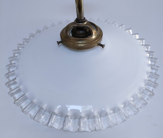 Image 1 of Opalen wandlamp, messing en porselein, begin 20e eeuw