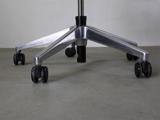 Image 1 of Haworth Very office chair designed by Nicolai Czumaj-Bront and Michael Welsh.