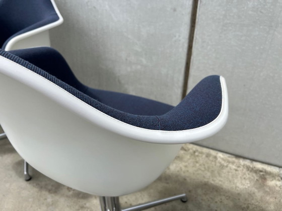 Image 1 of 4x Vitra Eames DAL chairs