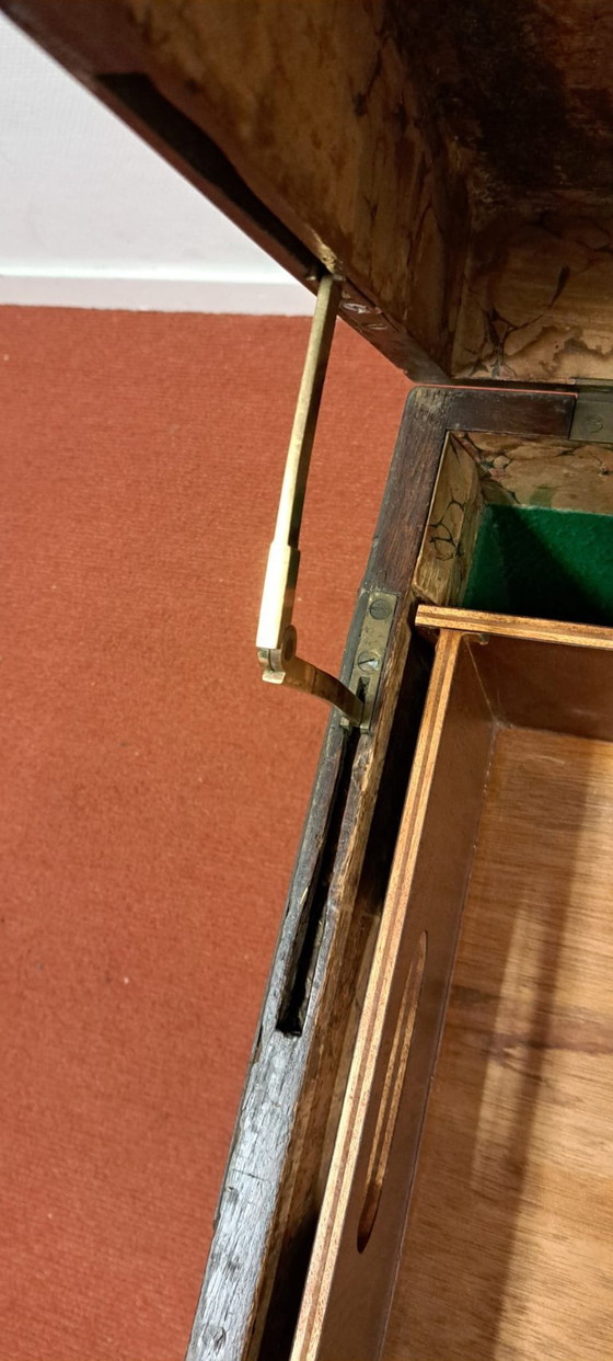 Image 1 of Antike Reisekiste der Armee und Marine aus London | ca. 1900