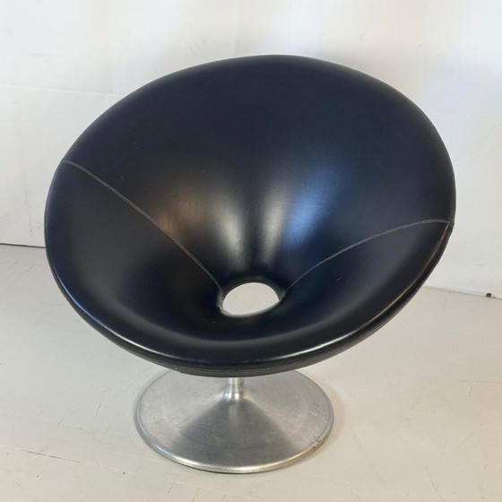 Image 1 of Paar Hongaarse "Radar" fauteuils met origineel kunstleer, jaren 1960
