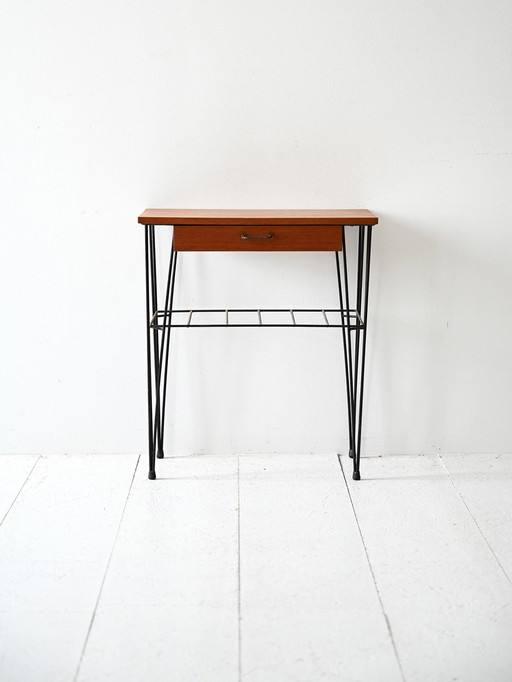 Table de nuit scandinave en teck et fer des années 1950/60