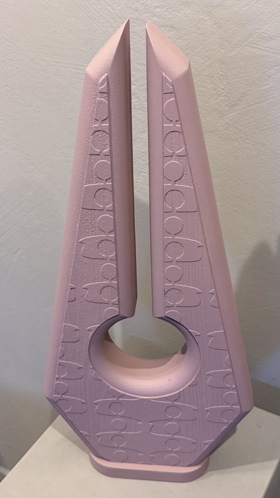 Image 1 of Escultura Echo Fork Terra Rosea de Rotan Hunt